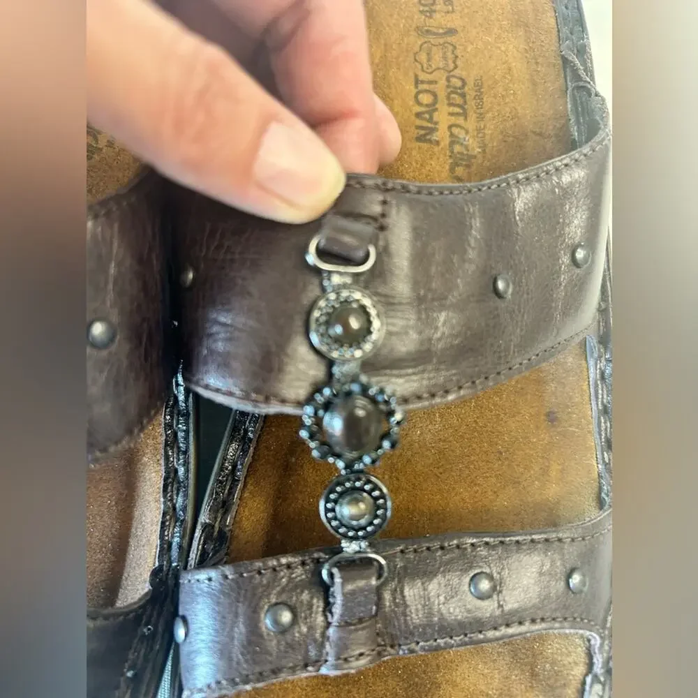 Naot brown leather